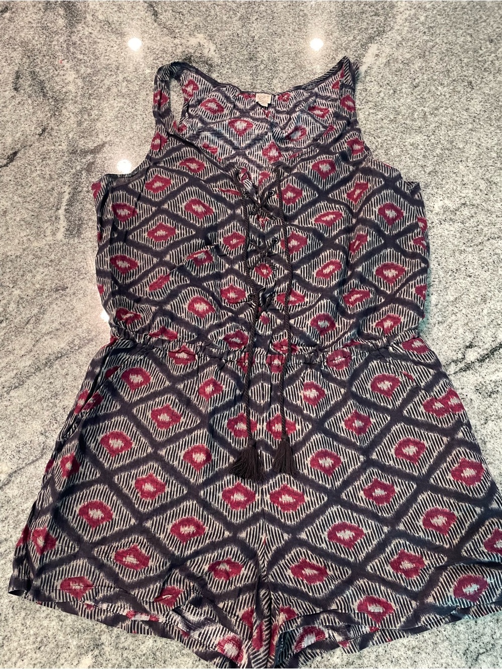 LOFT Beach (L). Sleeveless Cotton Geometric Print Romper (Purple, Grey & Pink)
